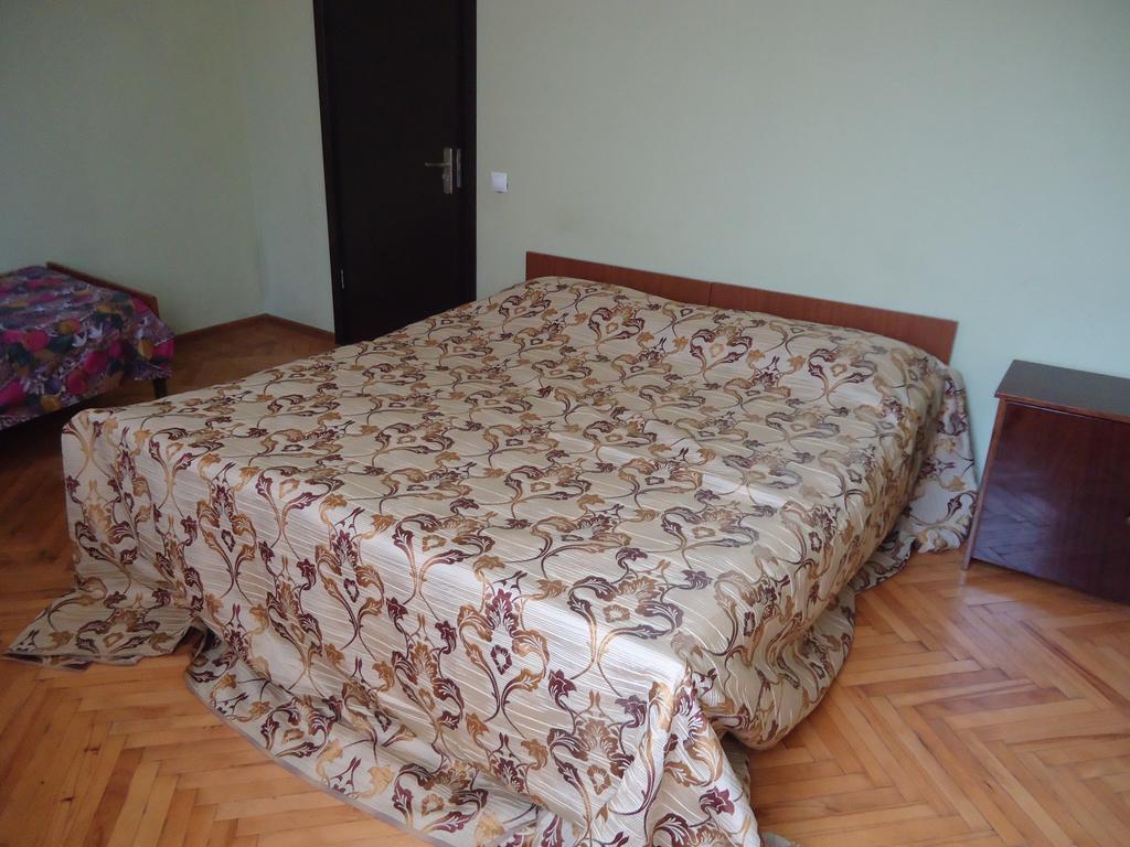 Guest House Lviv Грузия Kutaisi Esterno foto